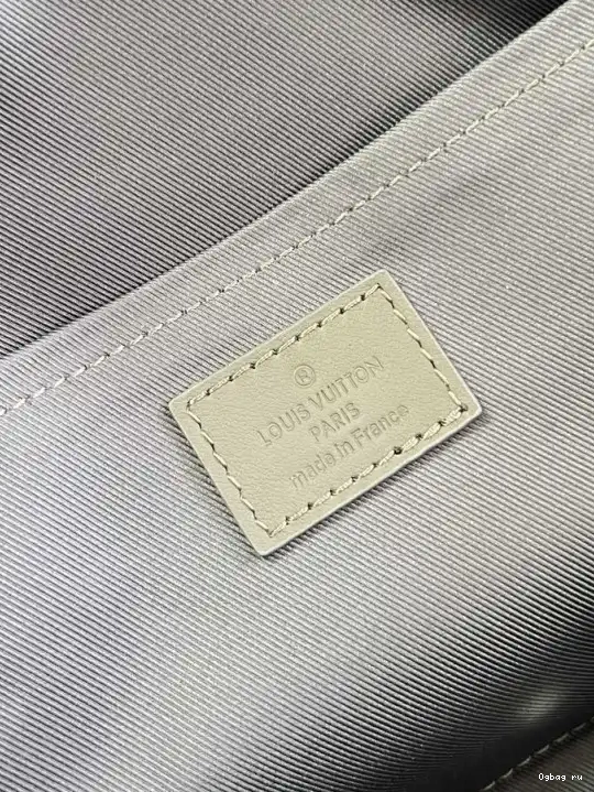 KEEPALL LOUIS CITY VUITTON 0615